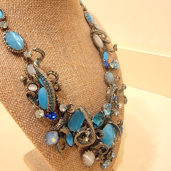 Sorrelli AQUAMARINE Aquatic Azure Crystal Statement Necklace (VERY rare) - Picture 5 of 9